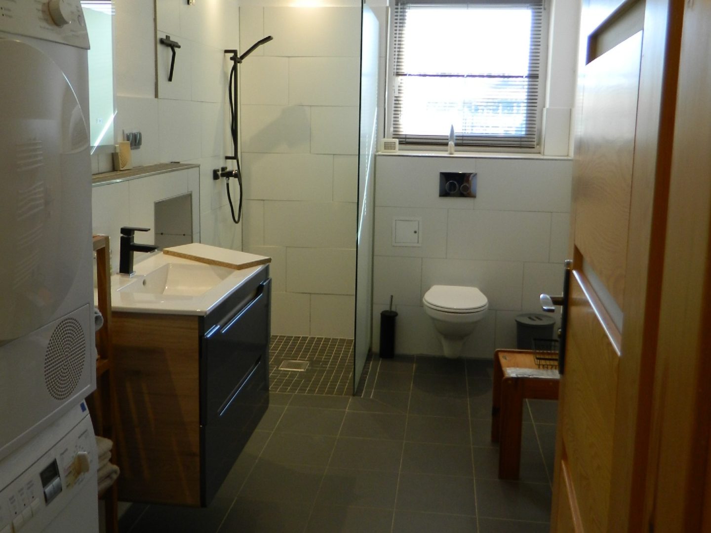 alten-gutshof-ferienwohnung-bad-dusche-waschmaschine-gutshof-ferienwohnungen_2