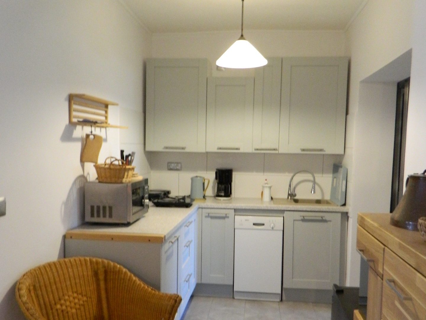 alten-gutshof-ferienwohnung-kueche-oben-gutshof-ferienwohnungen
